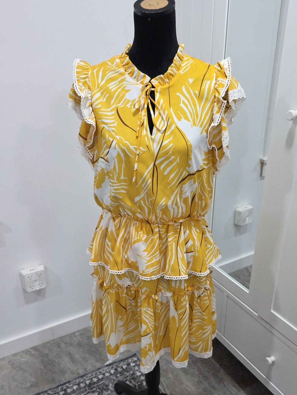 Joy Joy Yellow and White Ruffle-Tiered Tie-Neck Mini Dress Size Large